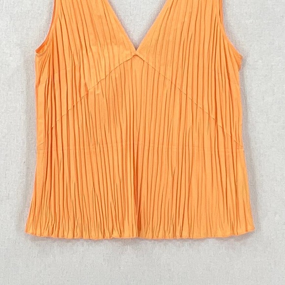 VINCE  Shirt Womens Medium Orange Pleated Sleeveless V-neck Shell Top - Picture 8 of 16